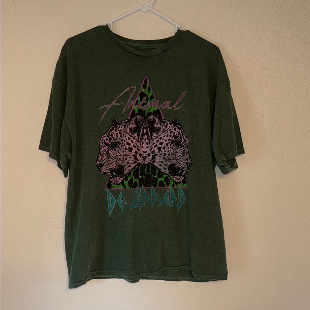 Urban Outfitters Def Leppard Green Graphic Oversized Tee